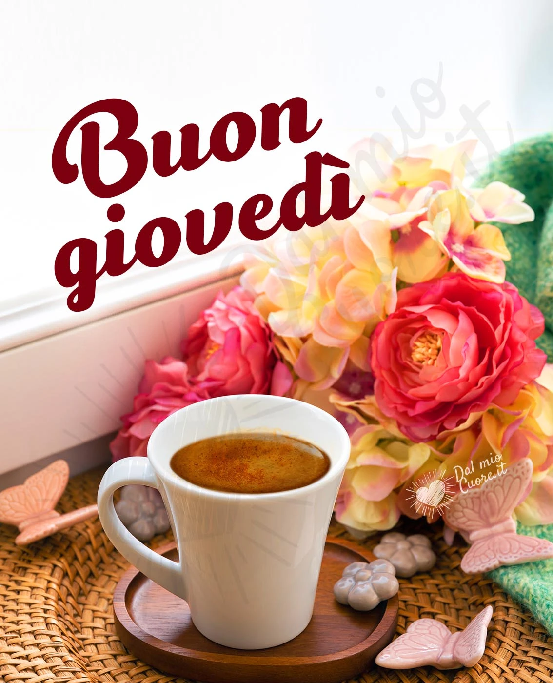 Buon giovedì con caffè e fiori