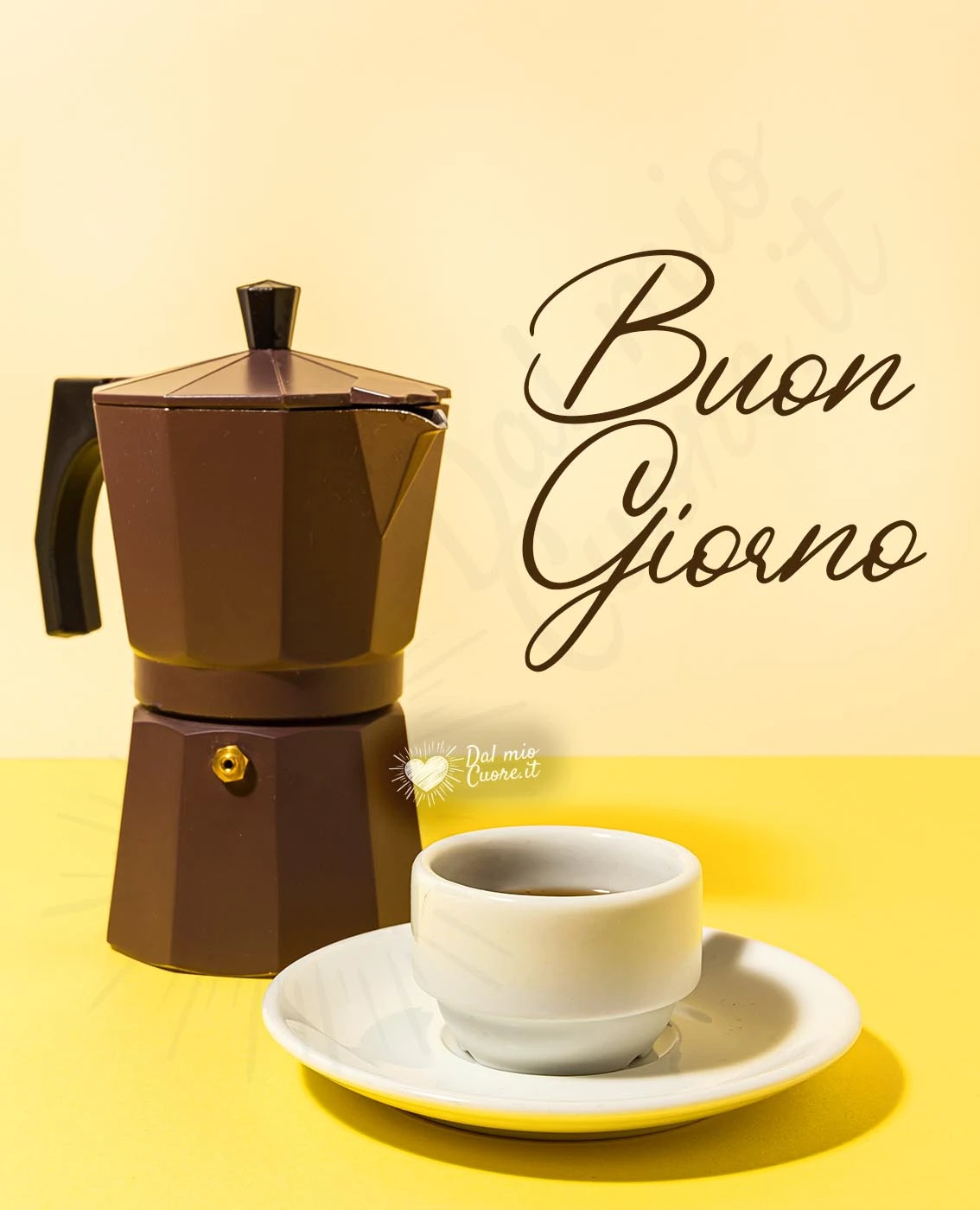 Buon giorno con moka e caffè