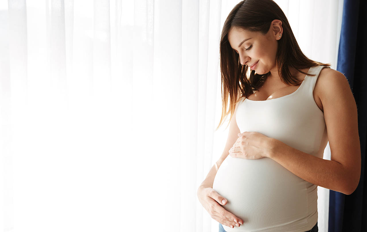 Sognare di essere incinta e sognare di partorire: le possibili interpretazioni psicologiche