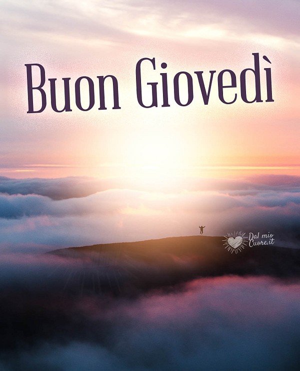 Buon giovedì con alba tra le nuvole