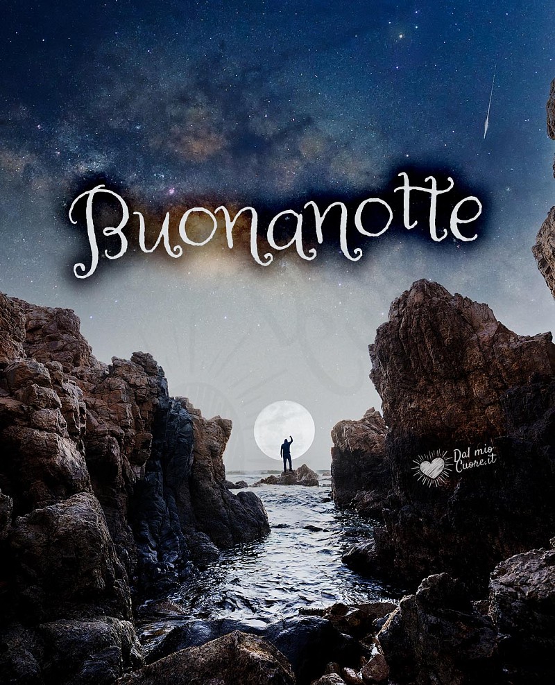 Immagine della buonanotte con luna tra gli scogli