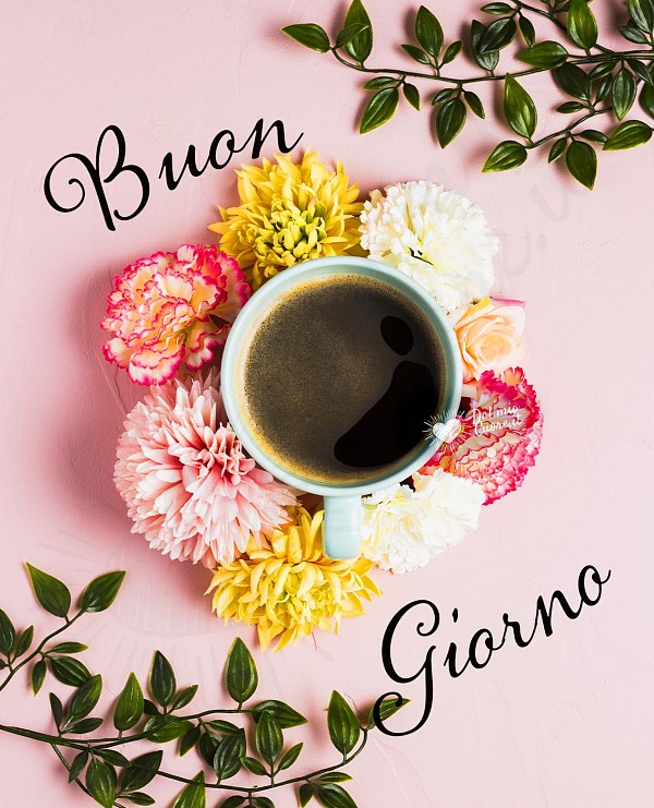 Buongiorno con caffè e fiori